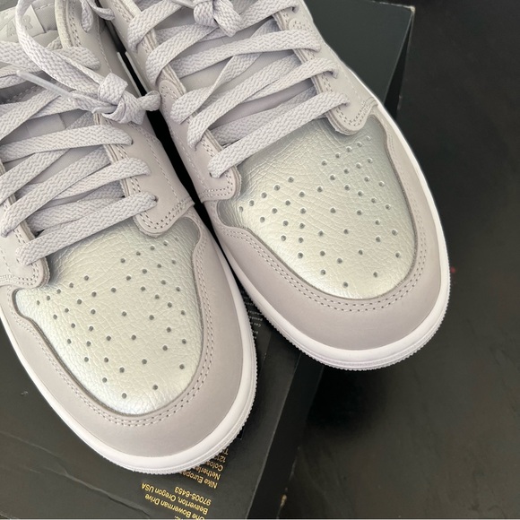 ✔️New✔️NIKE Air Jordan 1 Retro Low OG \'Metallic Silver\' main image 6
